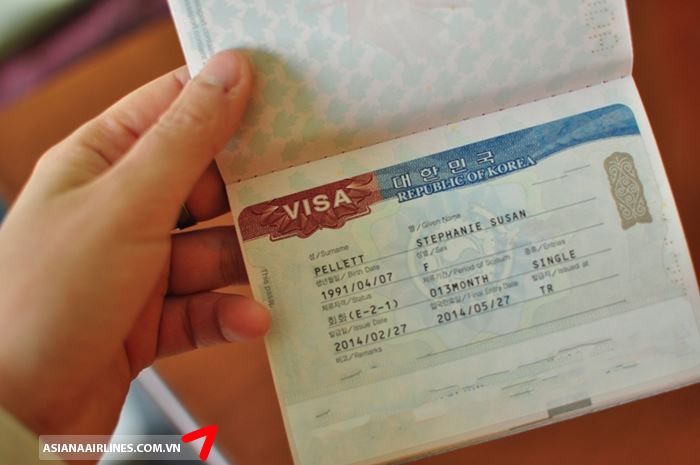 Visa một trong những giấy tờ cần thiết