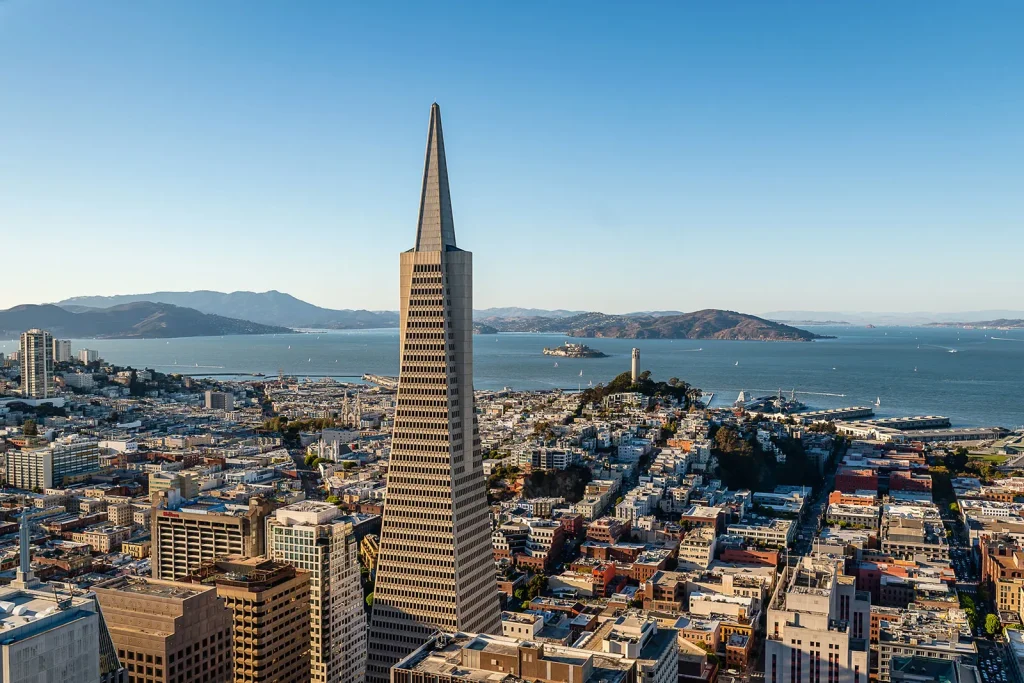 Transamerica Pyramid cao 260 mét