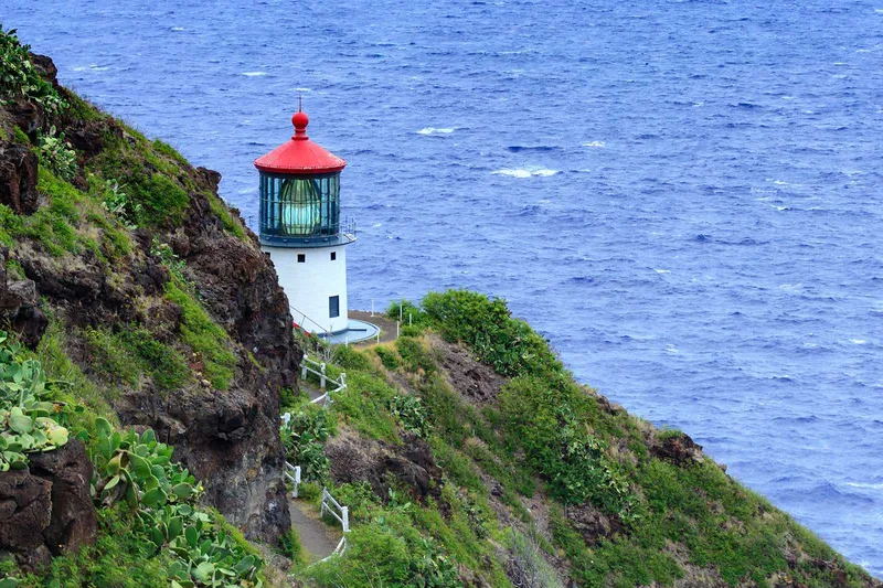 Đường lên ngọn hải đăng Makapu'u Point